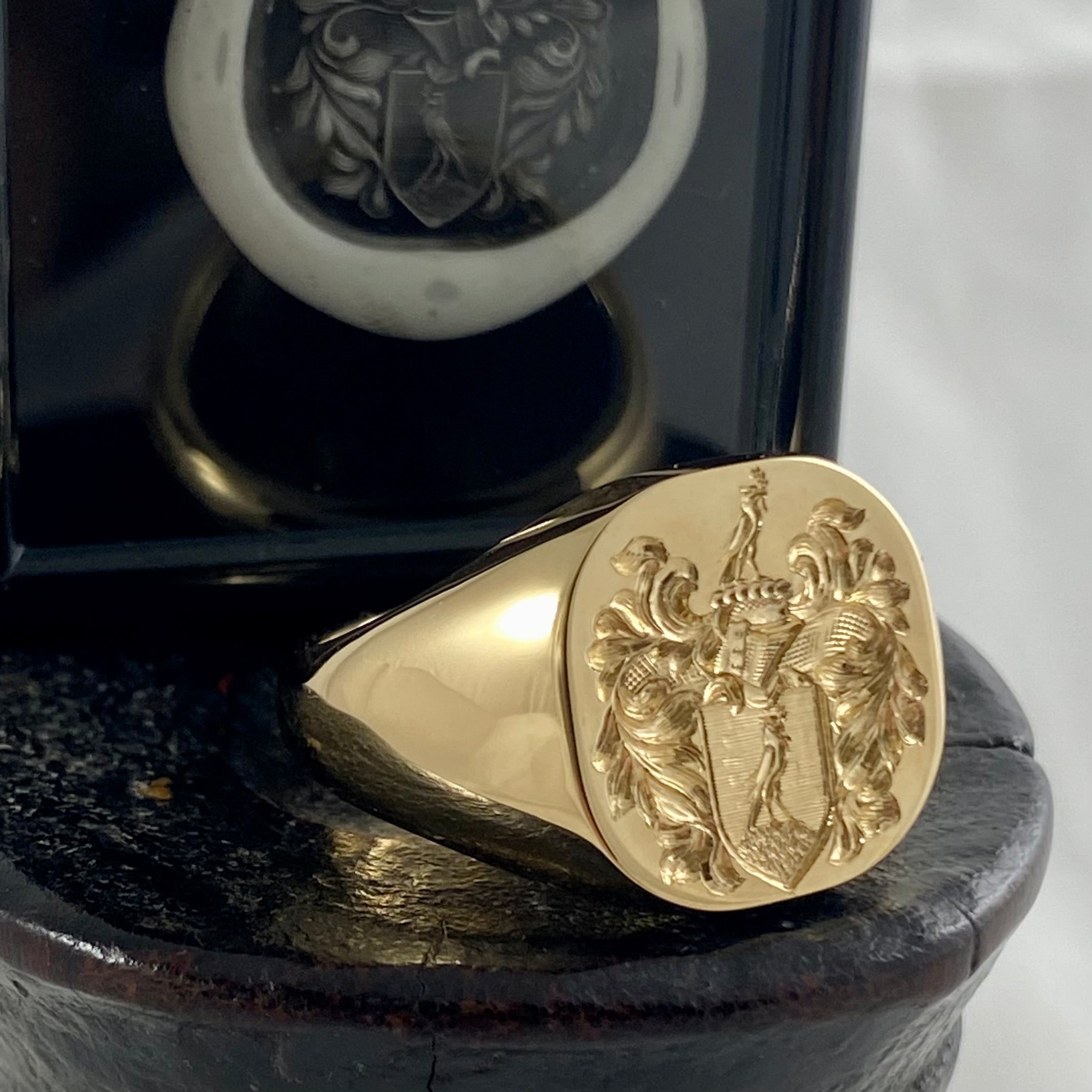 Family Coat of Arms Seal Engraved 16mm x 16mm  -  18 Carat Yellow Gold Signet Ring