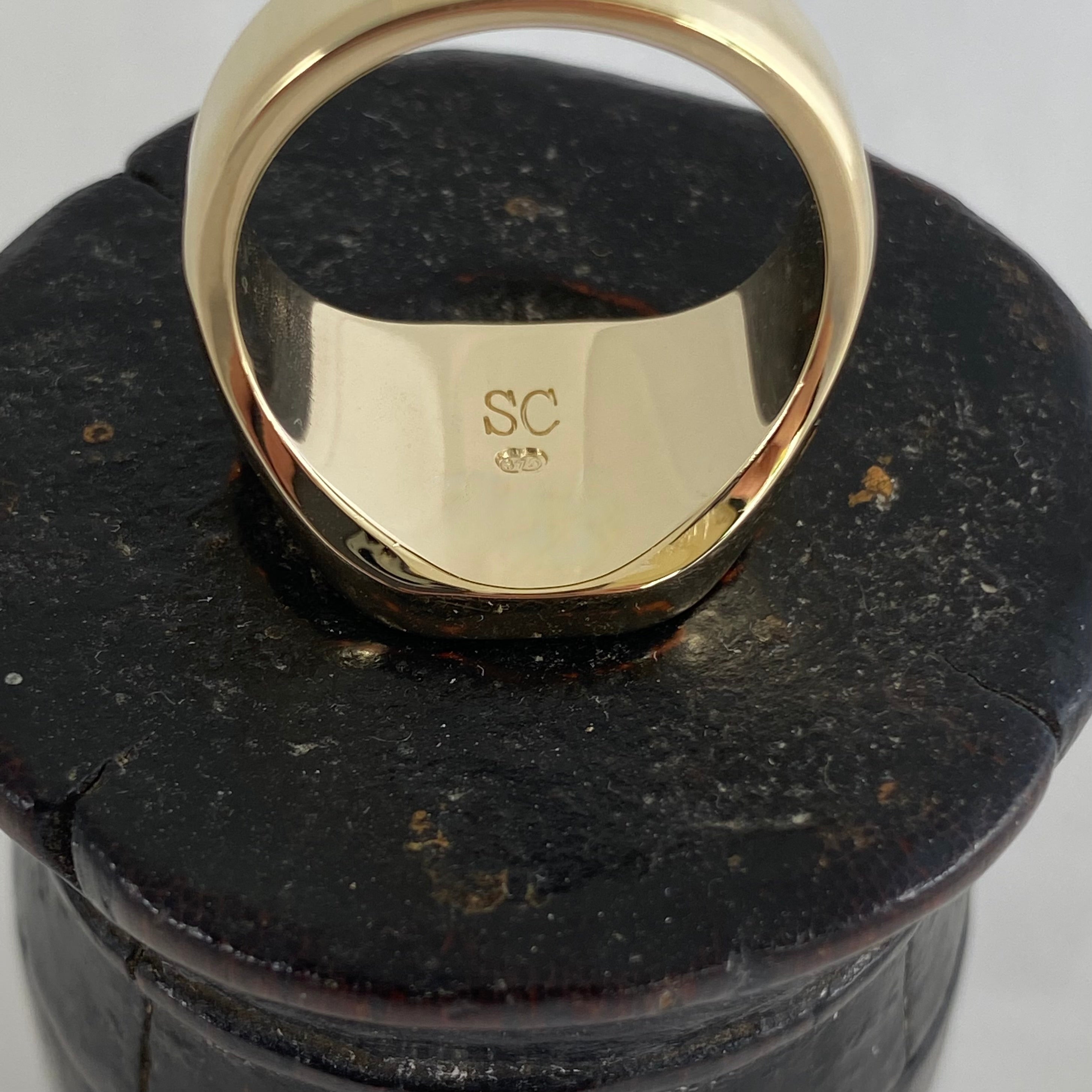 Cushion 14mm x 13mm - 9 Carat Yellow Gold Signet Ring