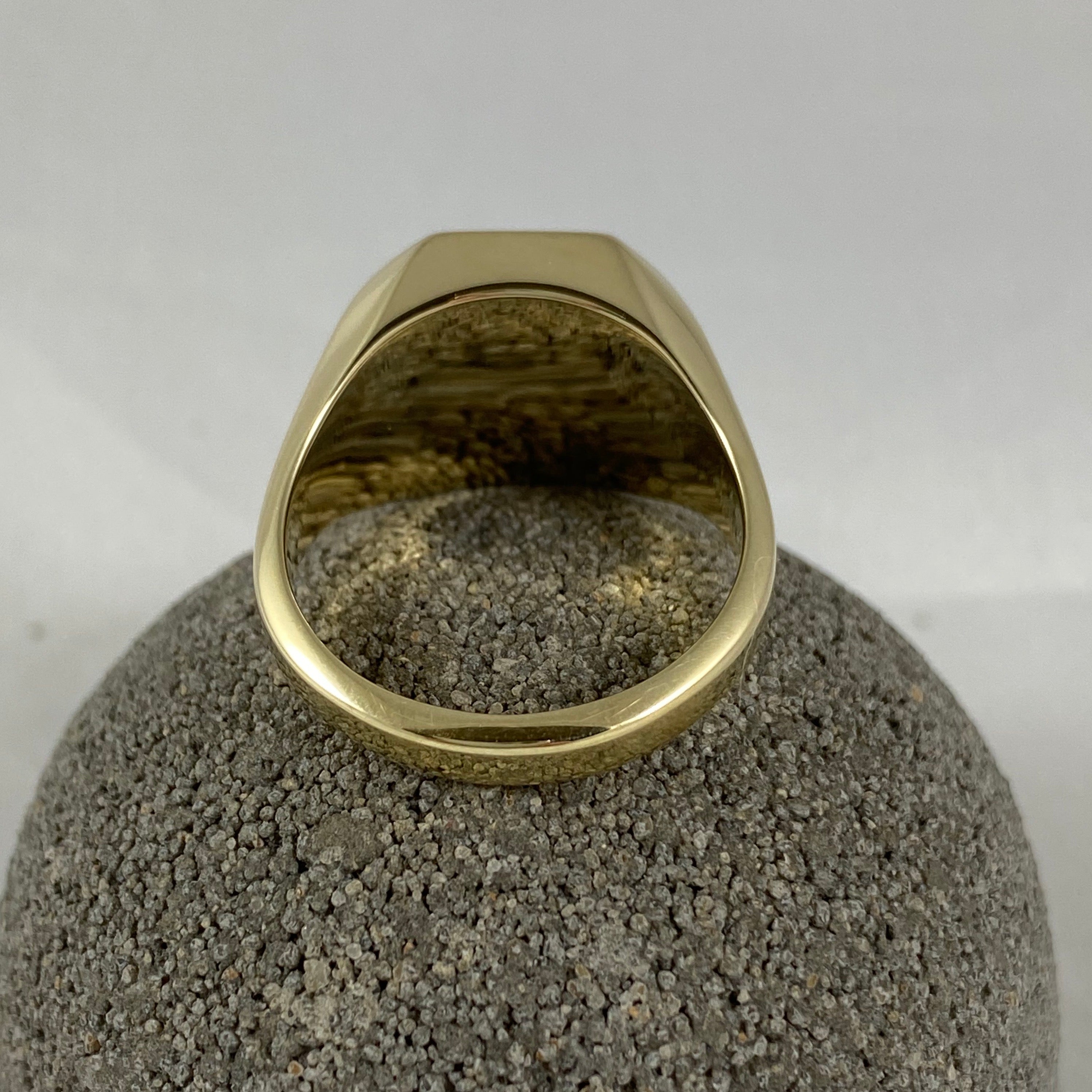 Seal Engraved Black/White Agate Custom Made 16mm x 14mm  -  9 Carat Yellow Gold Signet Ring