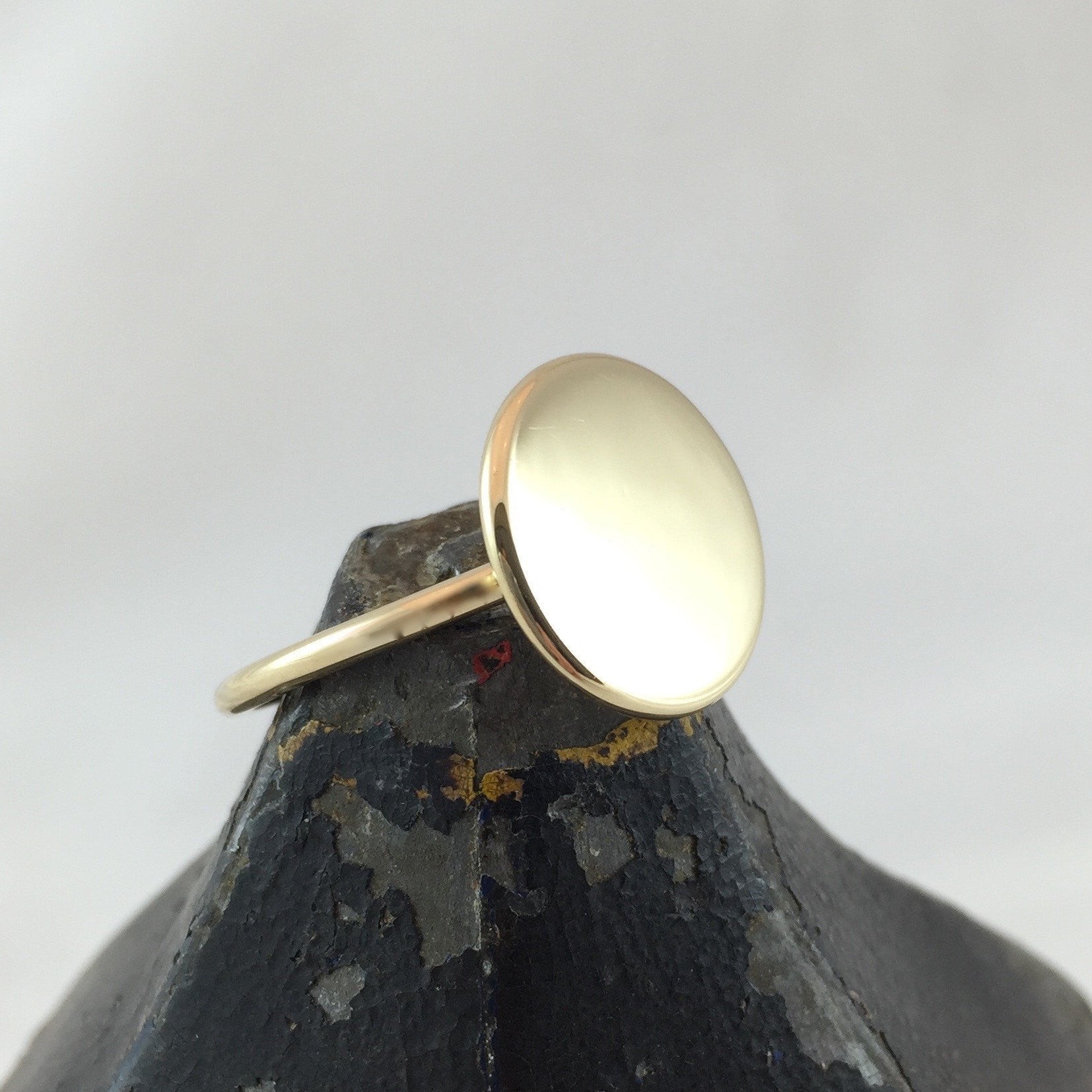 Round 15mm  -  9 Carat Yellow Gold Signet Ring